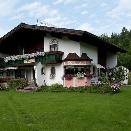 Готель Haus Moosbrugger Ройтте Екстер'єр фото